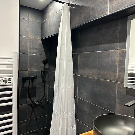 Studio Rdc La Tour Сент-Этьен-де-Тине Экстерьер фото